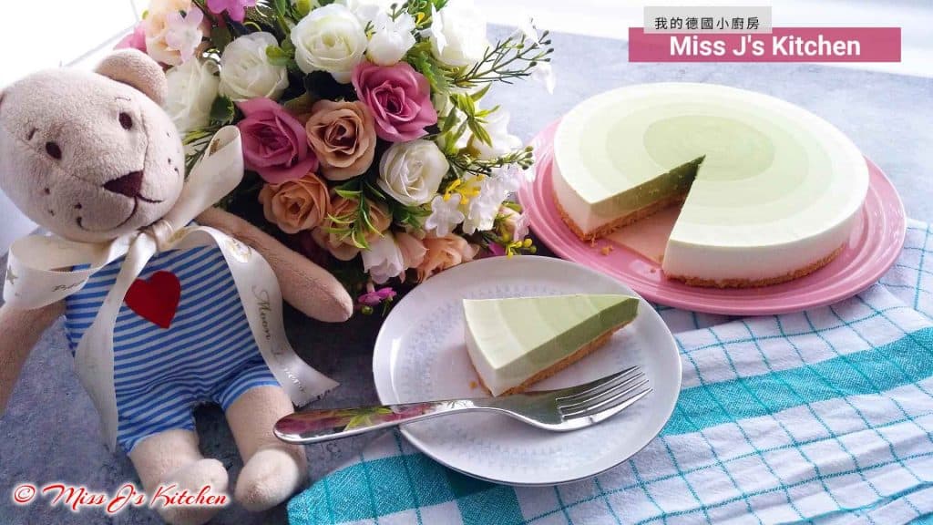 Kuchen & Dessert | Farbenfroher Matcha-Käsekuchen