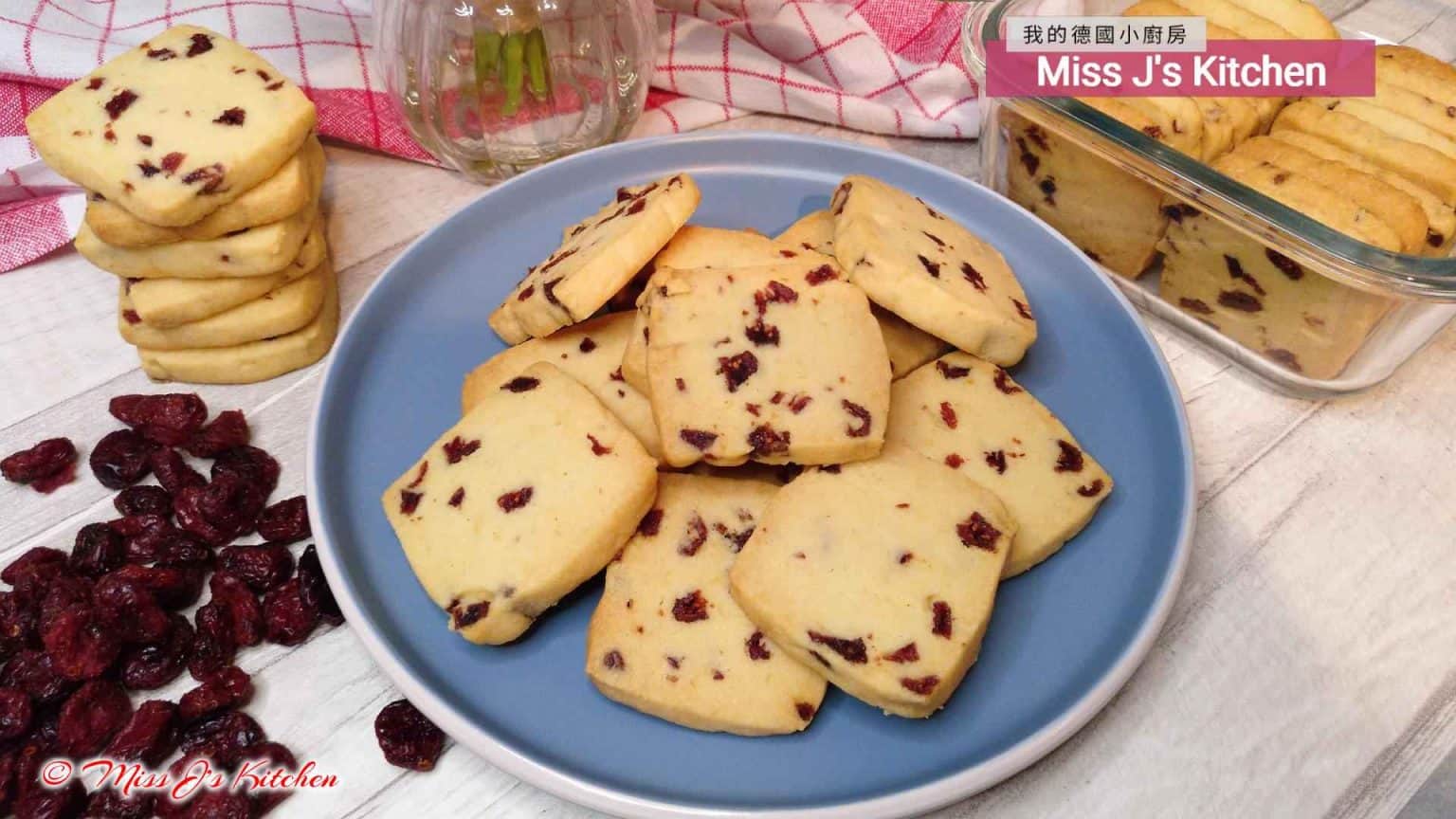 Gebackene Hähnchenbrust mit cremiger Champignonsauce in nur 30min ... Gebackene Hähnchenbrust mit cremiger Champignonsauce in nur 30min ...